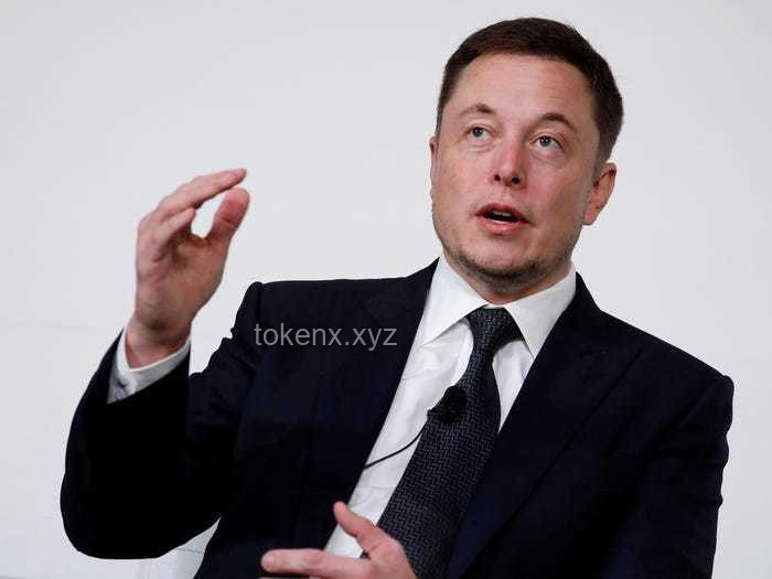 喜欢红帽子的马斯克，这次戴了黑帽子：特斯拉战略转型的深度剖析